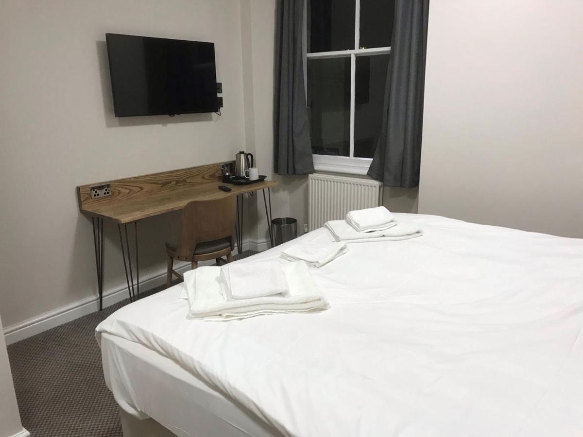 Markets Tavern Hotel Брекон Экстерьер фото